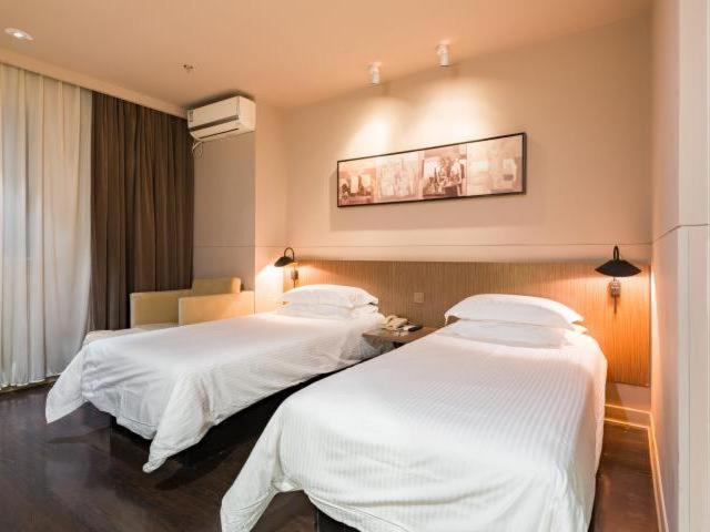 Jinjiang Inn Nanjing Road Pedestrian Streeteast Asia Hotel Šanghaj Exteriér fotografie